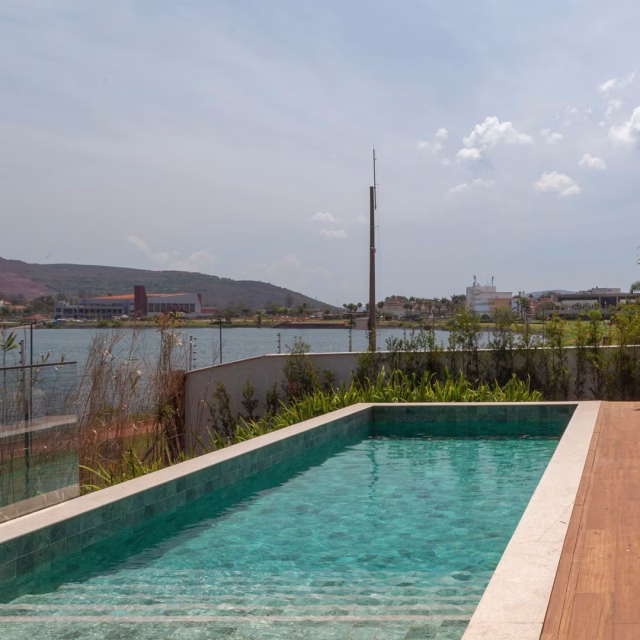 Obra residencial
Metragem: 600 m² - área construída
Localização: Alphaville / Lagoa dos Ingleses, Nova Lima - MG
Arquiteta: @taniasalles_ 
Obra civil: @construtora_prs 
Fotografia: @hqueiroga